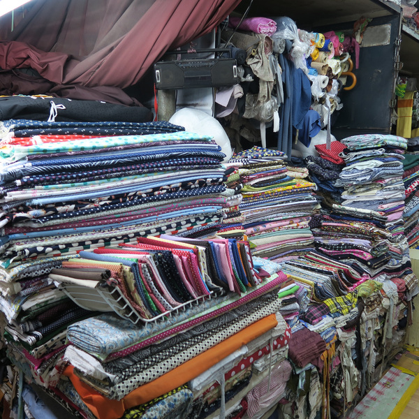 old fashioned fabric market