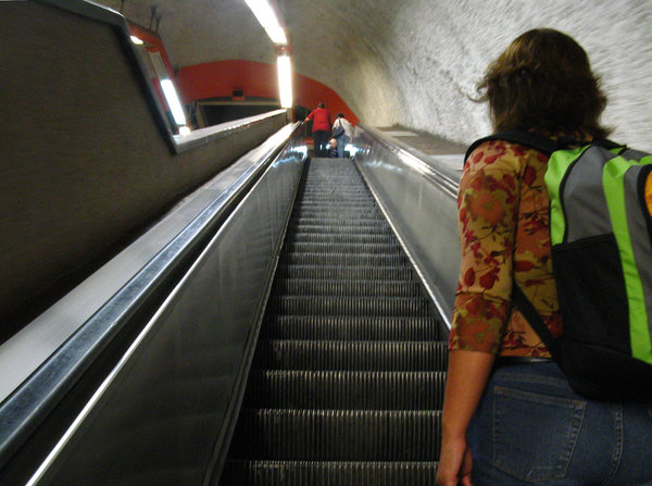 Subway mechanical stairs