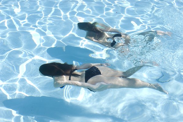 Girls Swimming Underwater 5
