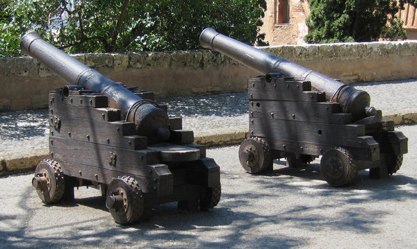 Alhambra cannons