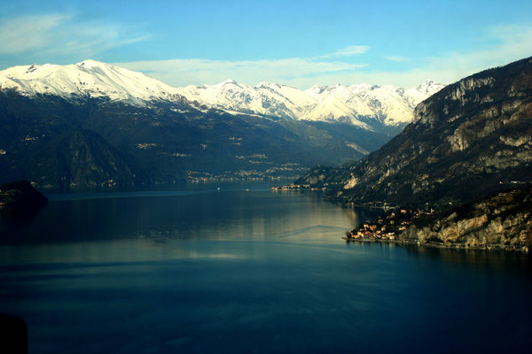 Flying on lake of Como (Italy)
