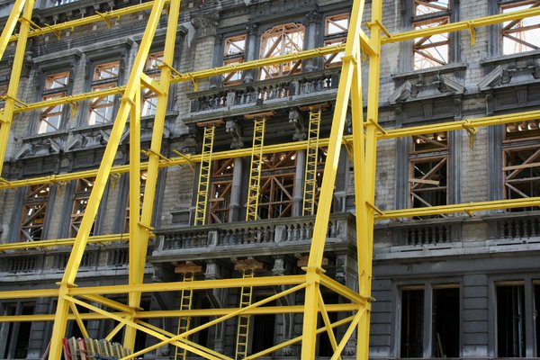 yellow scaffold