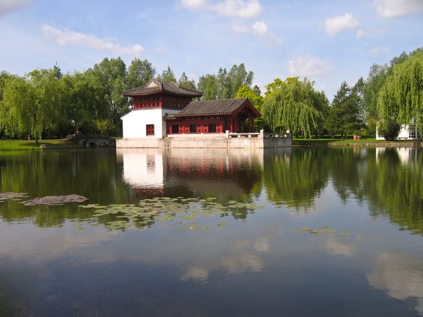 chinese house reflection 2