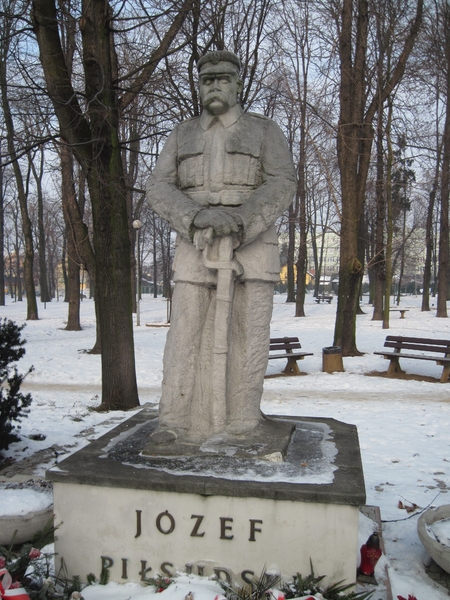 Pilsudski monument