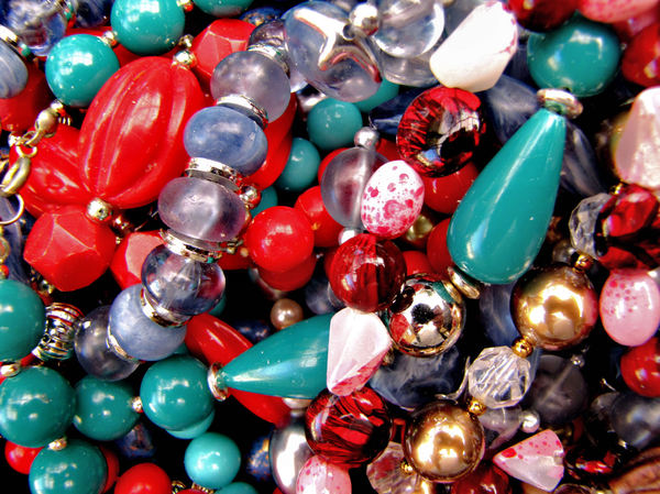 baubles and beads 4b2
