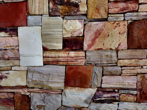 mixed colors stone wall2