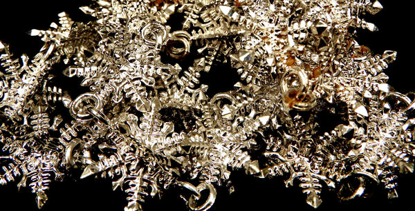 silver snowflakes chain3