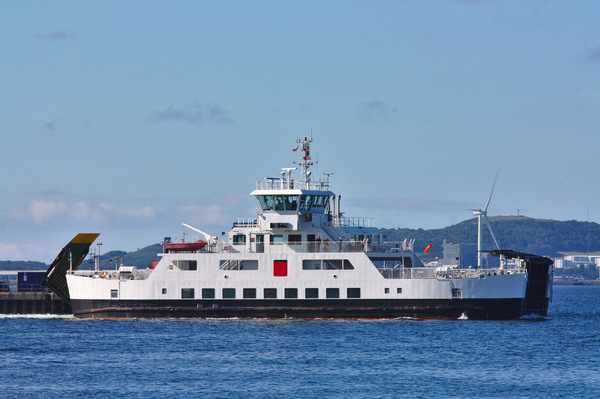 Small vehicle ferry