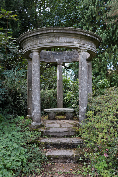 Garden temple folly