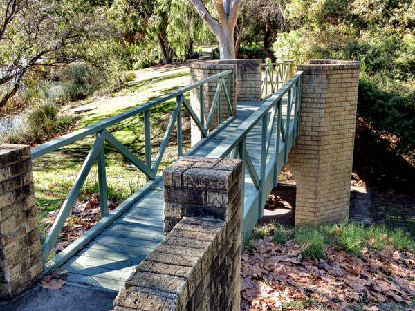 park footbridge1