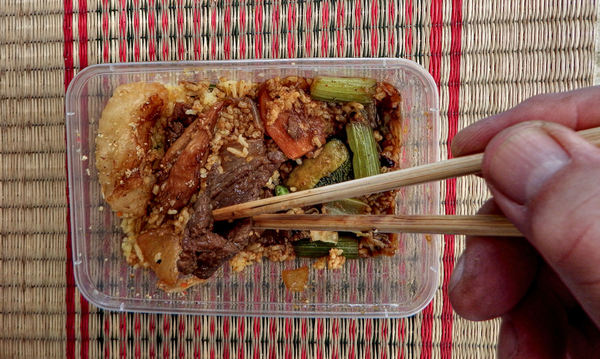 chopstick lunchbox2