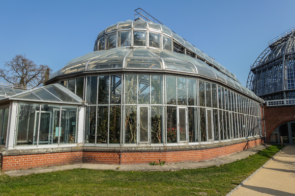 round edged glasshouse