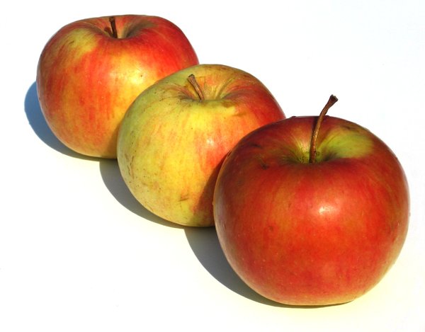 red apples 3