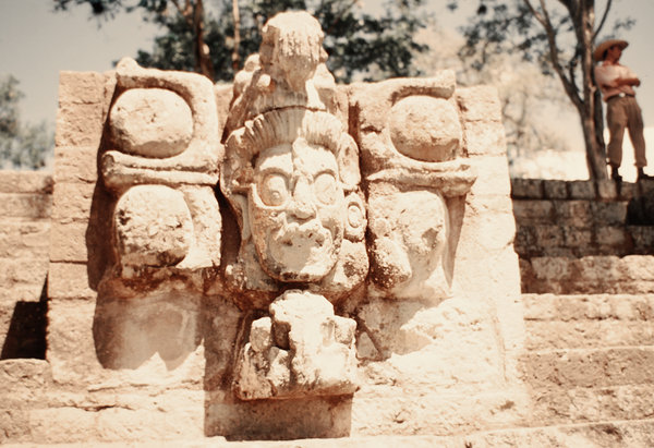  Pre-Columbian sculptures from