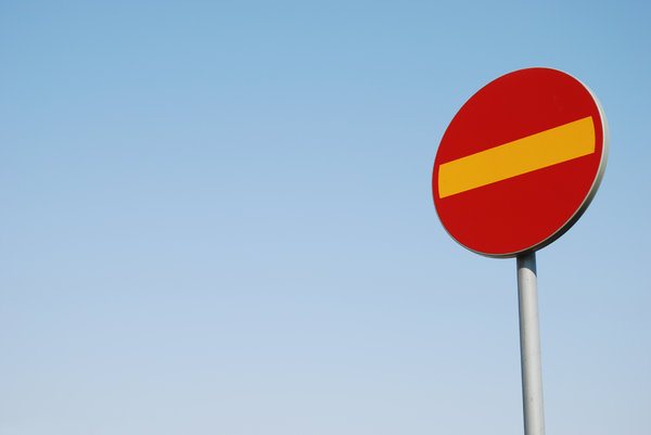 Traffic Sign 19: Part of Traffic Sign Series consisting of 29 traffic signs captured in Sweden, all with a blue sky or partly cloudy background.Check out all my traffic signs:http://www.sxc.hu/browse. ..