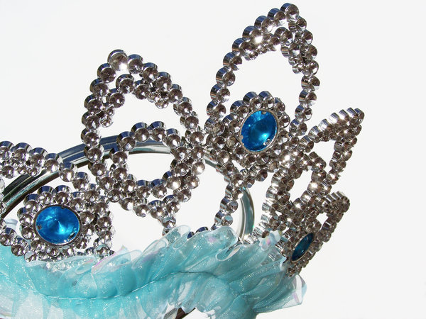 Princess headwear 1: Tiara, this one is a toy plastic one, ideal for dressing up and pretend for budding princesses