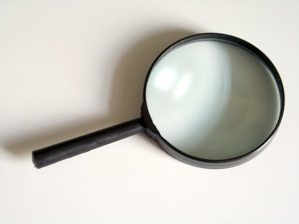 Magnifying glass: ...