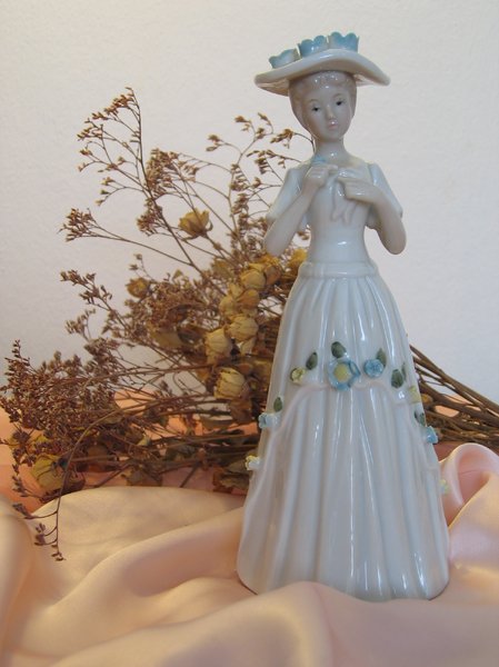 porcelaine figurine 3