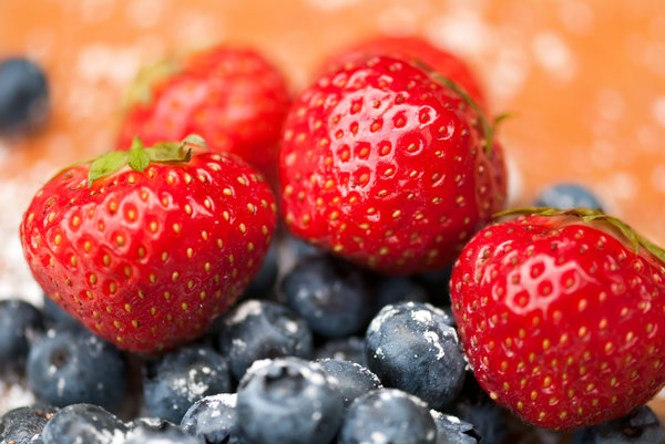 Fruit mix: strawberries and blueberries
