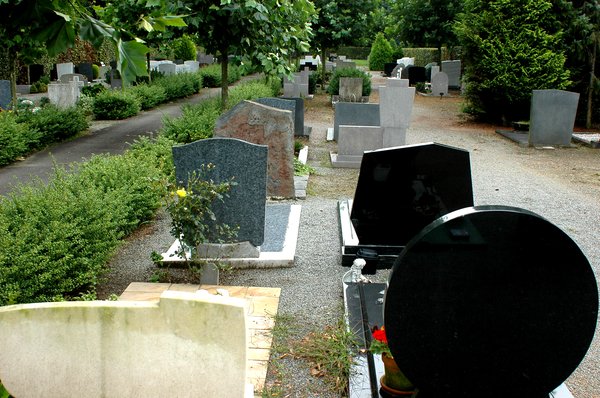 graveyard 5: couple of headstones in a graveyard