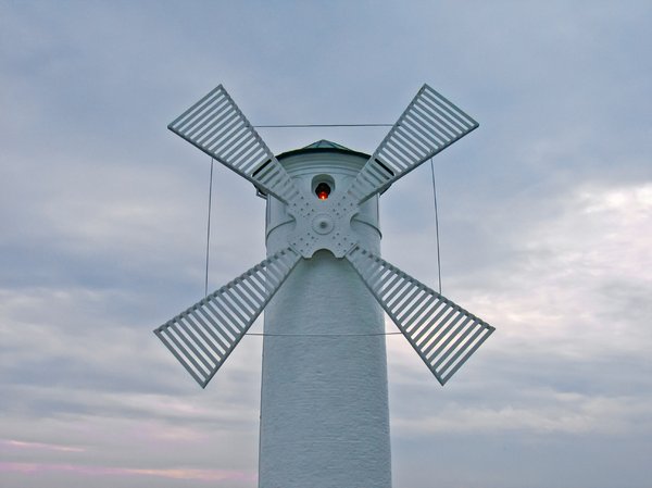 fixed beacon windmill