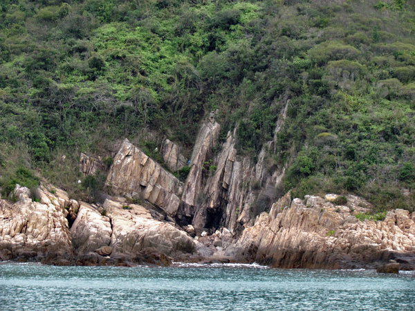 rocky island outcrop1