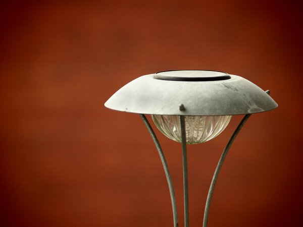 Pinhole: Solar energy lamp