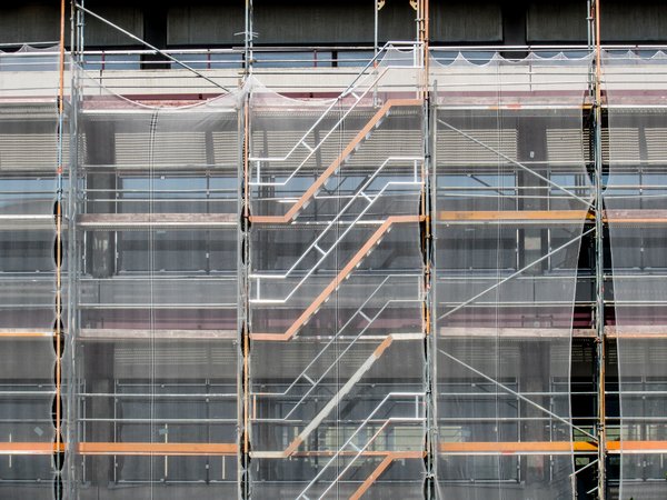 scaffold with dust protection