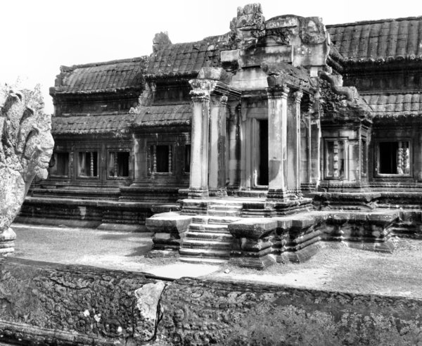 Angkor Wat stonework10