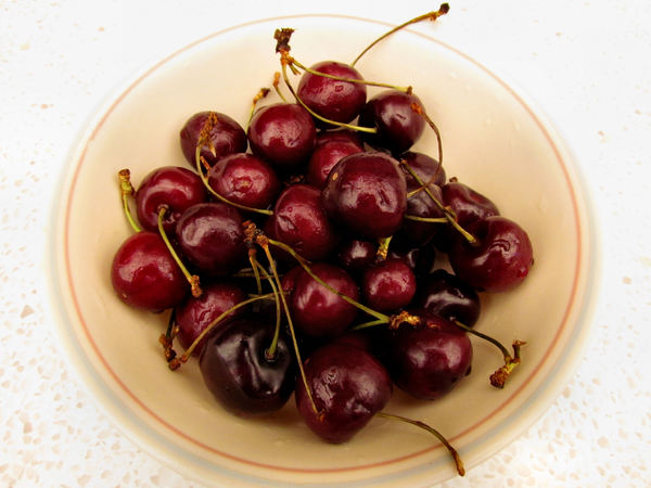 bowl of cherries1