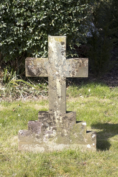 Graveyard cross