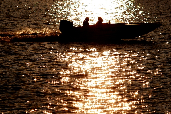 silhouette boating