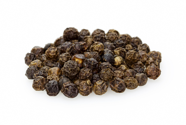 Black Peppercorn: Whole Tellicherry peppercorn used for spice and seasoning