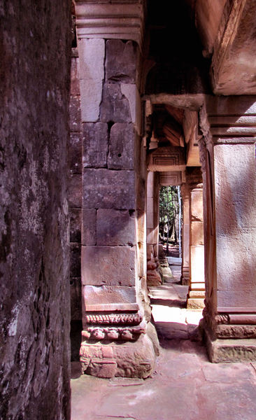 temple passageway6