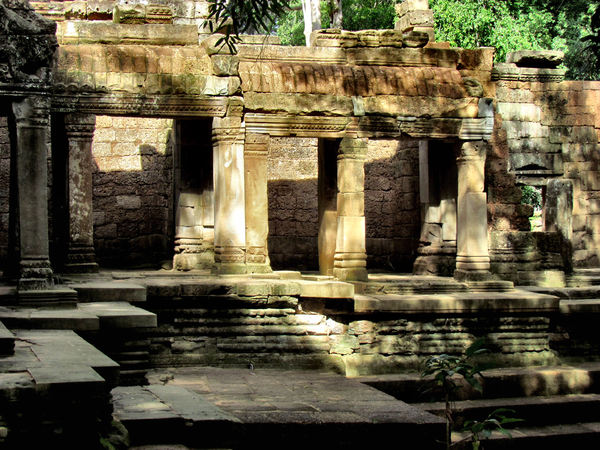 AngkorWat stonework31