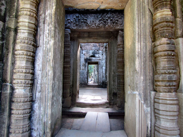temple passageway3