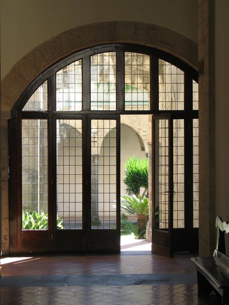 Calm and inviting-: -open doors in an italian monastery (Naples)