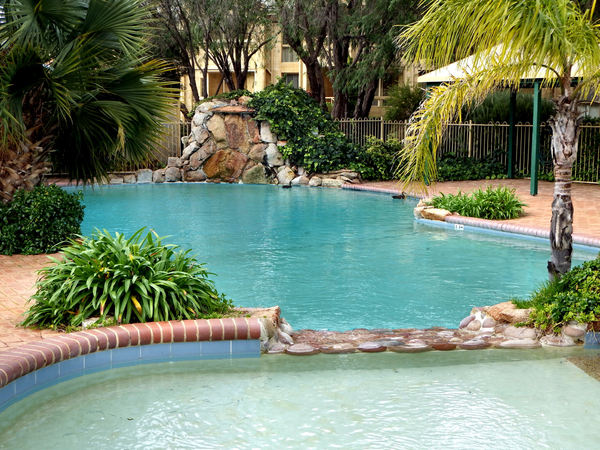 outdoor swimming pools2