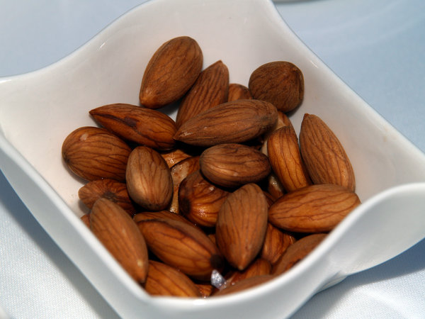 Almonds: Fresh almonds as served in Turkey as crunchies