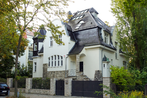 zwart dak villa: 