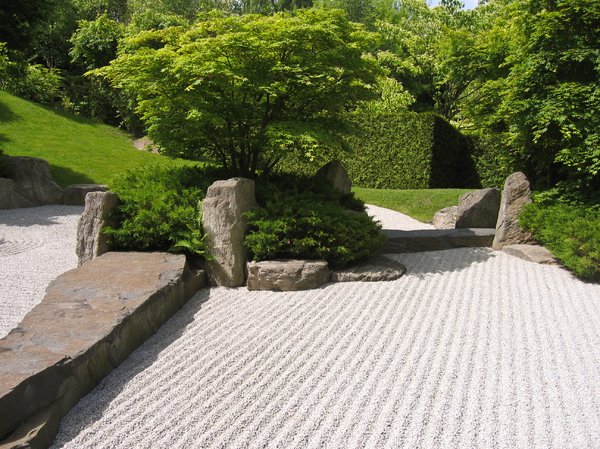 japanese garden: Unlike other traditional gardens, there is no real water present in Karesansui gardens. However, there is raked gravel or sand that simulates the feeling of water.

Location: 
