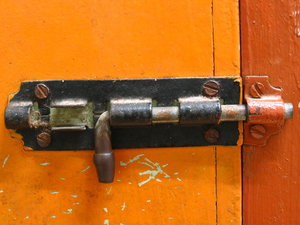 Latch: Please contact me if you need the photo in a larger size.