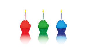 wallpaper cupcakes rgb: red, green and blue cupcakes with burning candles

enjoy