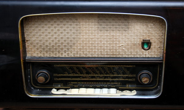Old time radio: Face of old radio