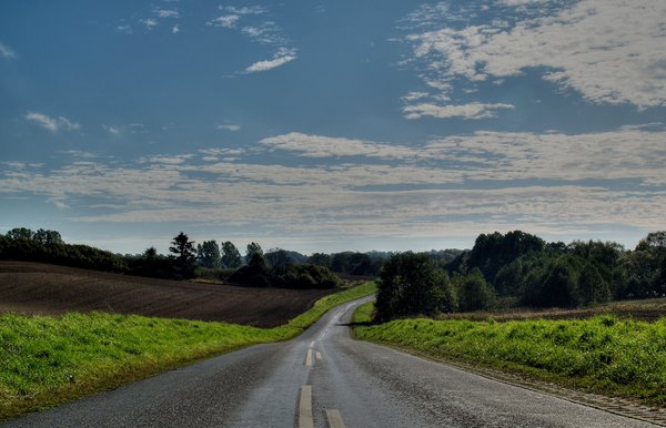 Country road HDR: Country road in HDR using 3 photos