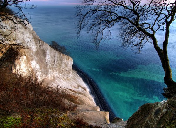 Cliff - HDR: 110 meters above sealevel on a cliff of chalk. 