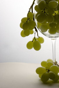 grapes in glass: 