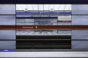 Subway Station in Munich: Photographing in the Subway Station 