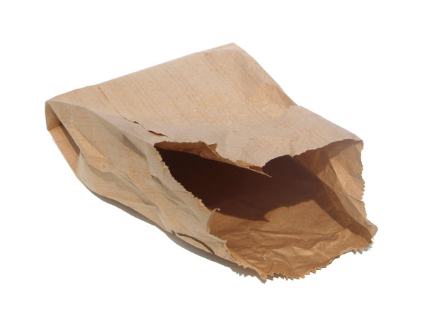 empty paper bag: 