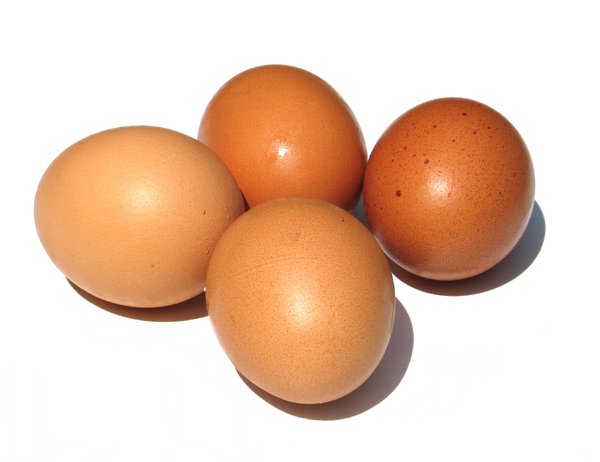 vier Eier 2: 